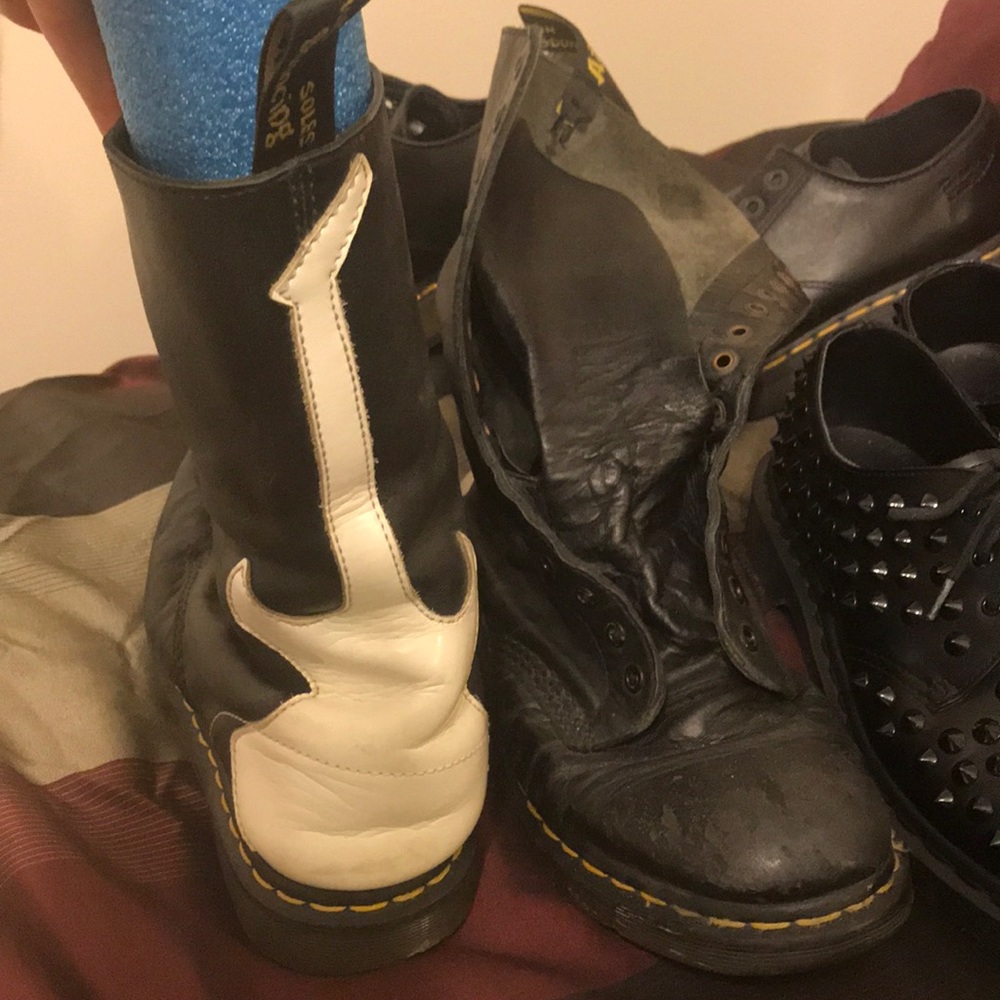 ⚡️DR. MARTEN GUITAR HERO ROCKER🎸